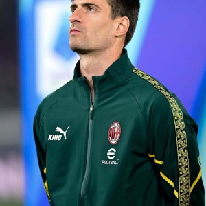 九游体育APP-加比亚手术成功感谢妻子俱乐部医疗团队|运动员发声|ac米兰|马佐尼|球迷|球队_新浪体育_新浪新闻