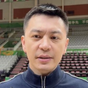 杨鸣：青岛的实力没有因杨瀚森离开而下降；赵继伟今晚不会出战